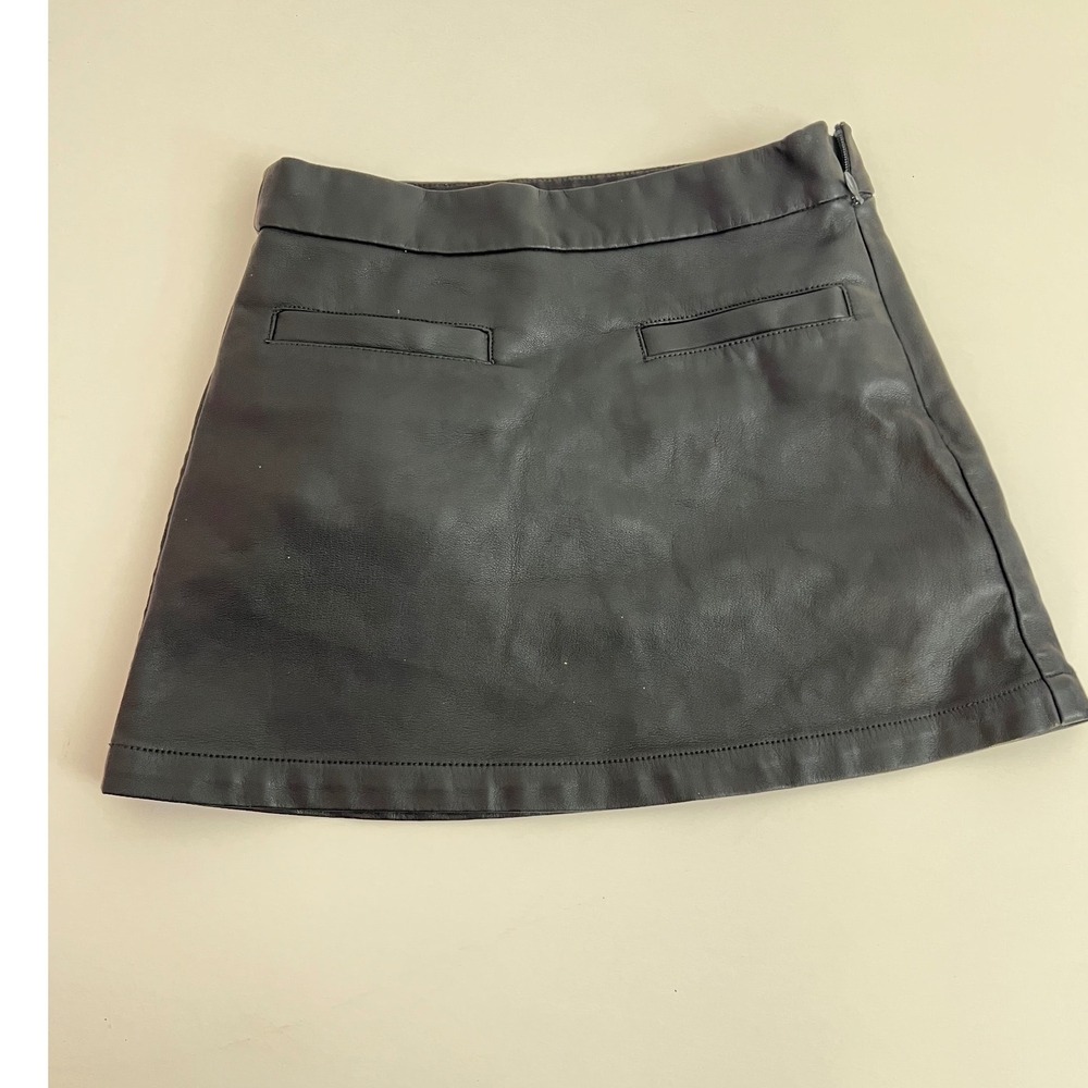 Gap Kids Girls Black Faux Leather Mini Skirt Side Zip A-Line Size 6